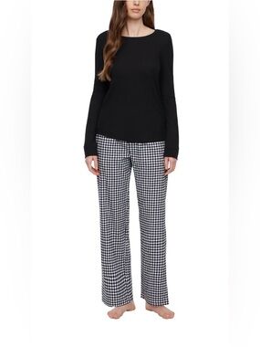 Gap Women's 2-Piece Flannel Pajama Set Size-Large